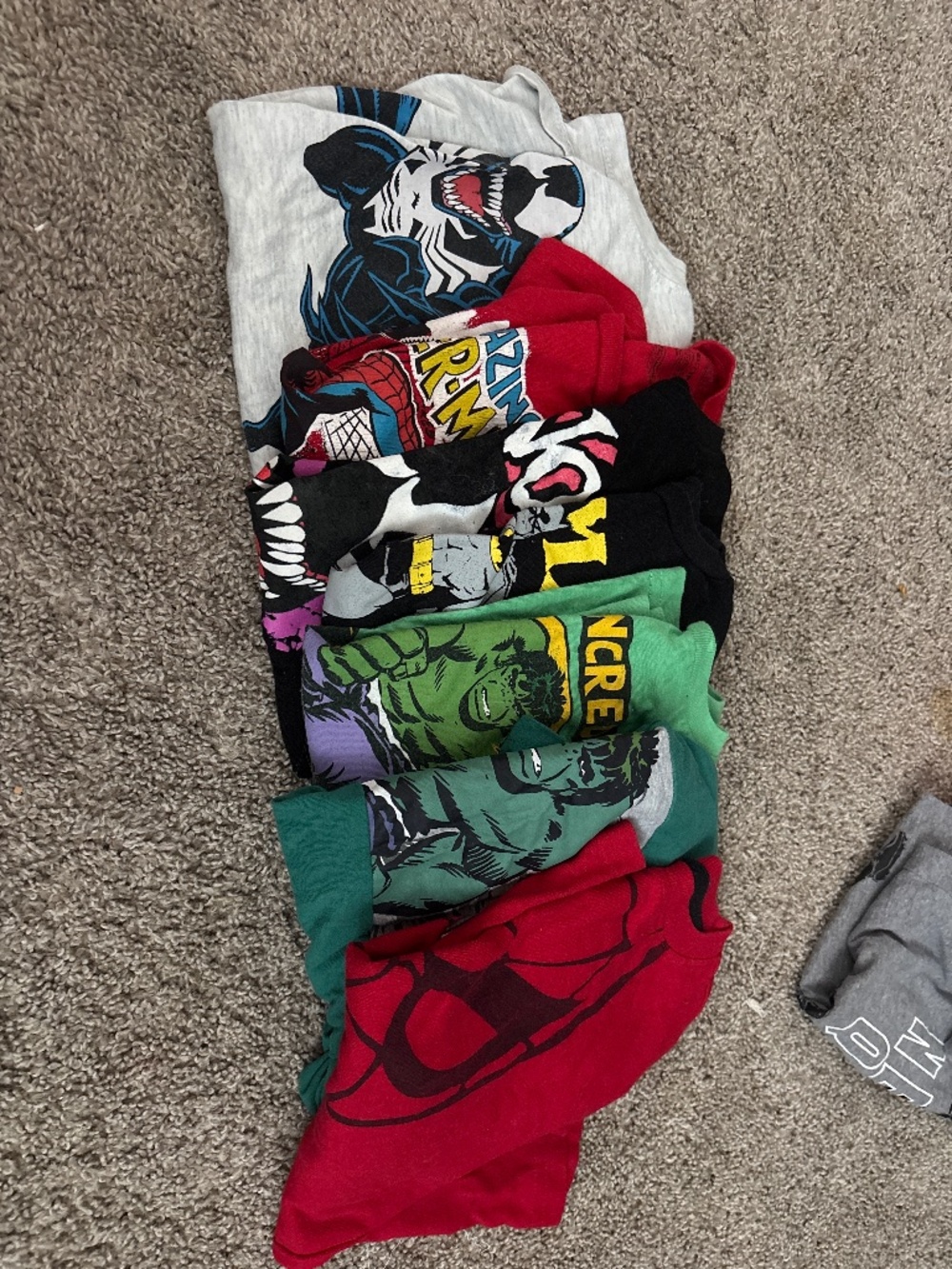 Boys youth, small marvel shirts